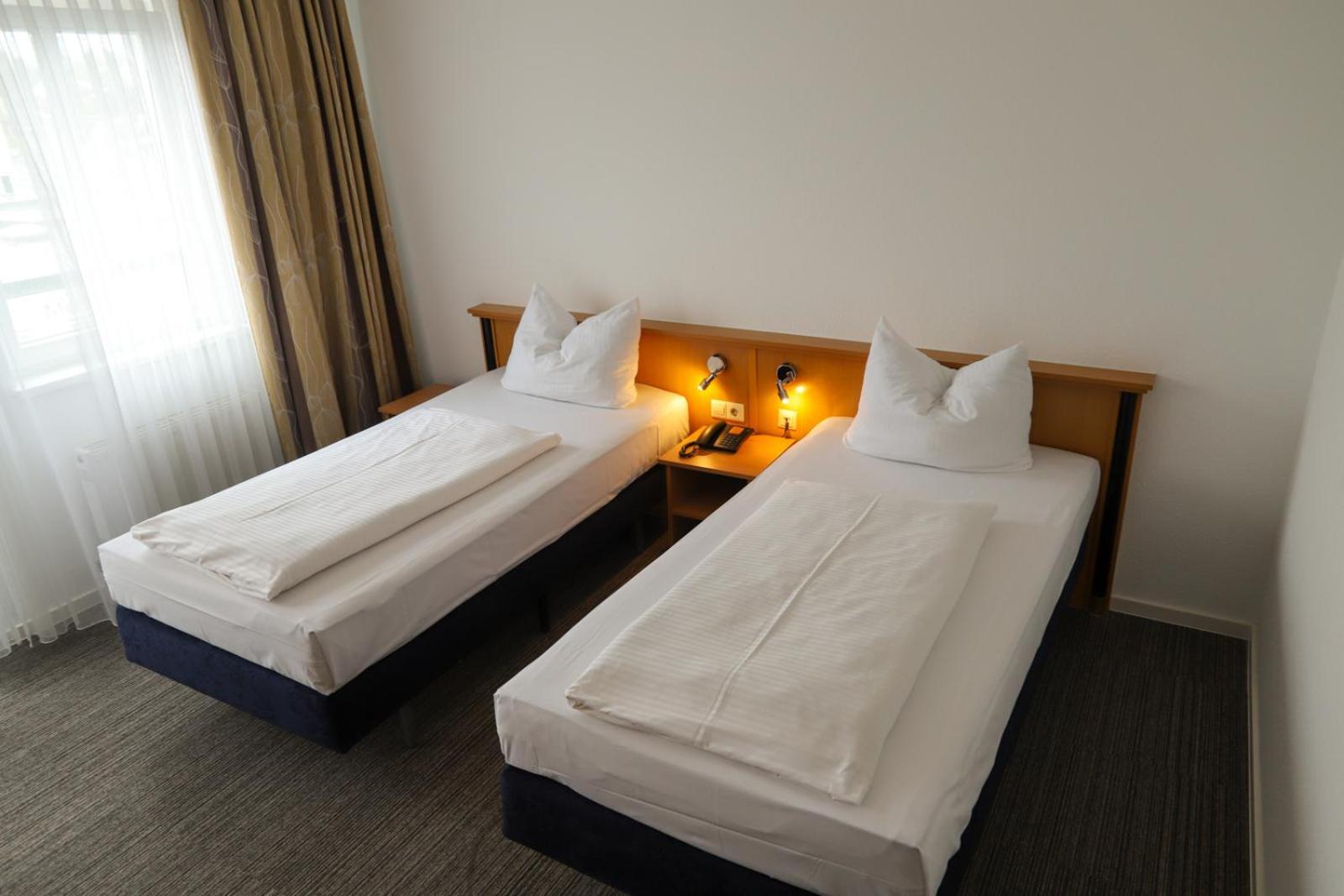 Hotel Am Suedtor Бакнанґ Екстер'єр фото