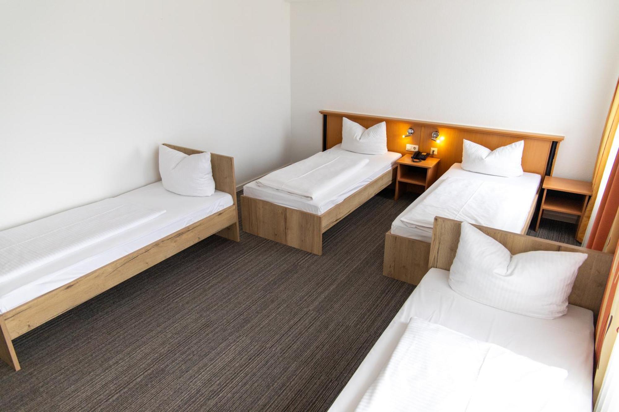 Hotel Am Suedtor Бакнанґ Екстер'єр фото